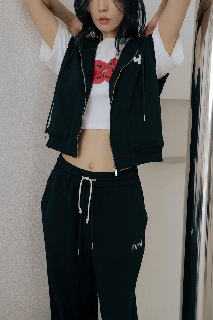 A Small Twist 이미지 2